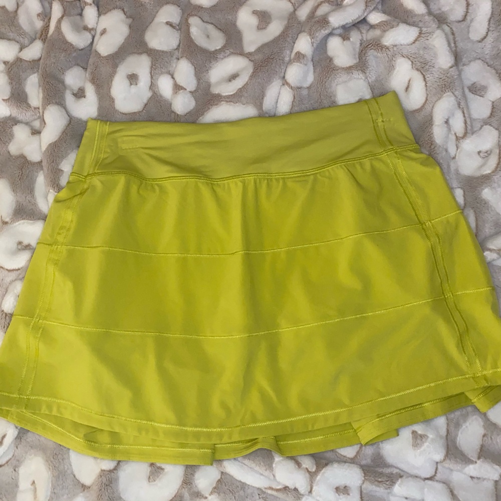 Lululemon pace rival skirt